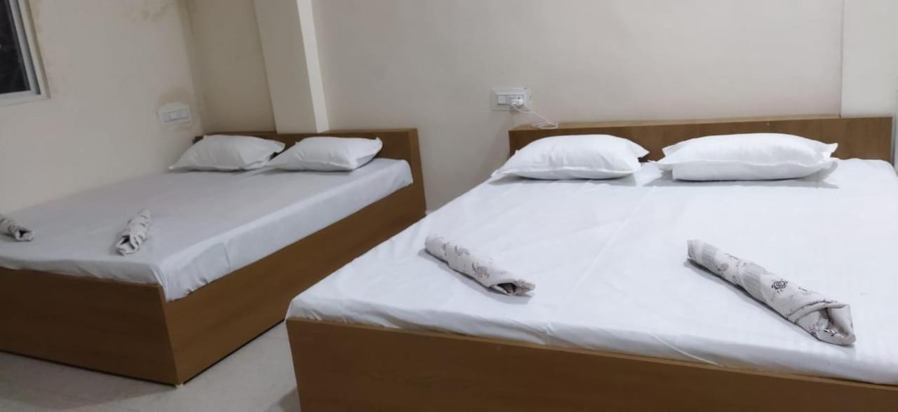 Shree Gajlaxmi Hotel Walking Distance From Mahakaleswar Ujjain Εξωτερικό φωτογραφία