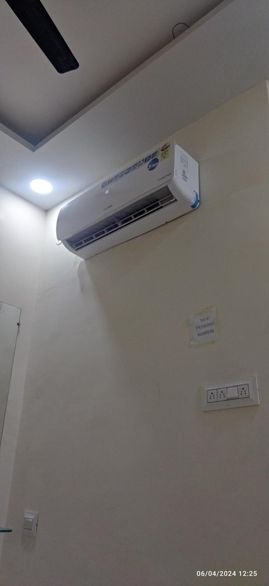 Shree Gajlaxmi Hotel Walking Distance From Mahakaleswar Ujjain Εξωτερικό φωτογραφία