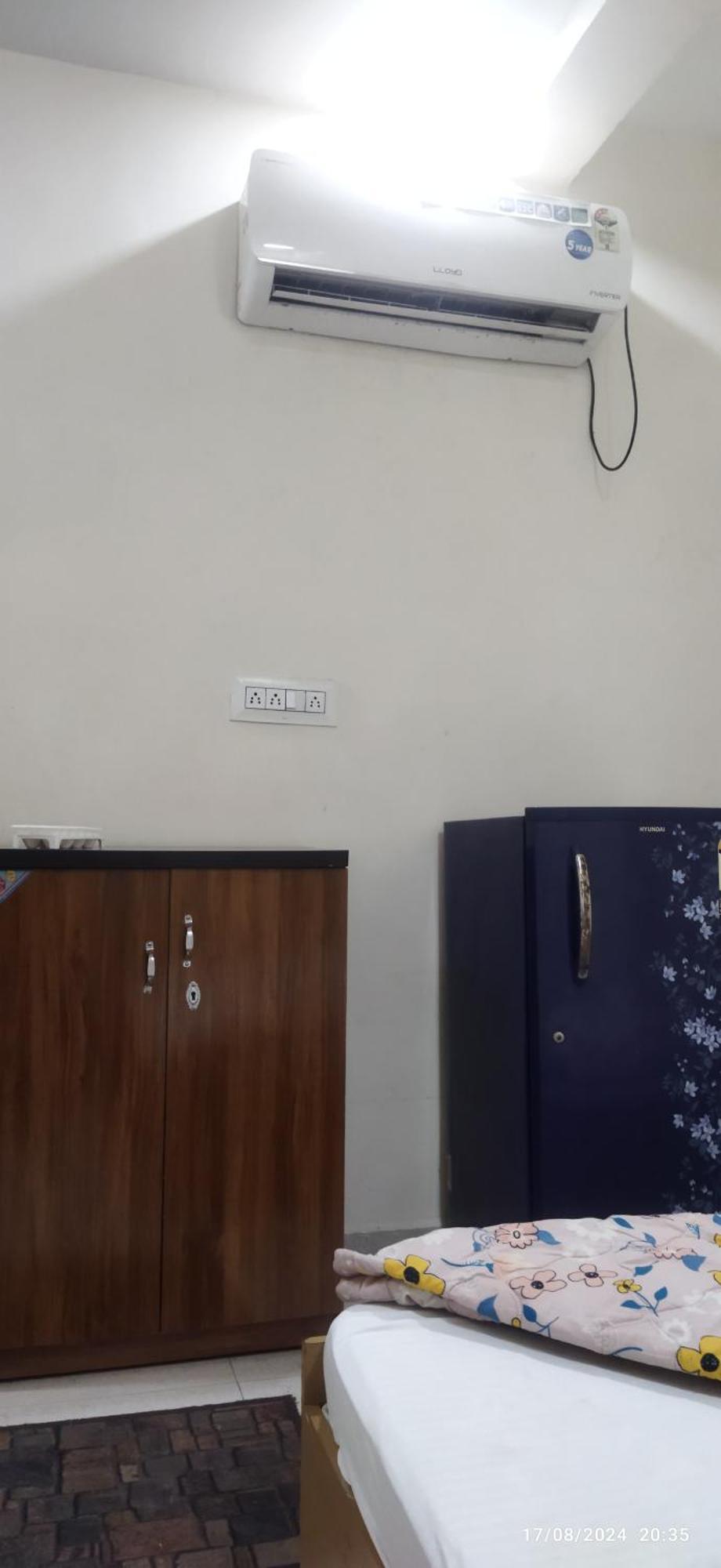 Shree Gajlaxmi Hotel Walking Distance From Mahakaleswar Ujjain Εξωτερικό φωτογραφία
